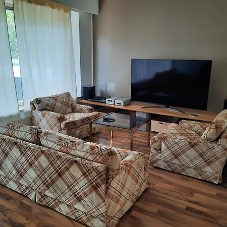 Family House Kupittaa Diplomat, Sauna, Garden, Whole House For Vakantiehuis