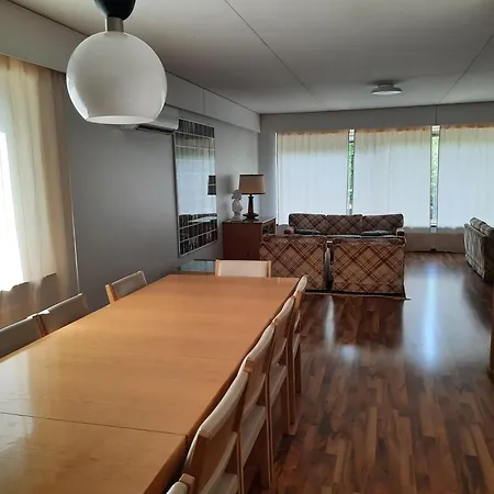 Family House Kupittaa Diplomat, Sauna, Garden, Whole House For Vakantiehuis